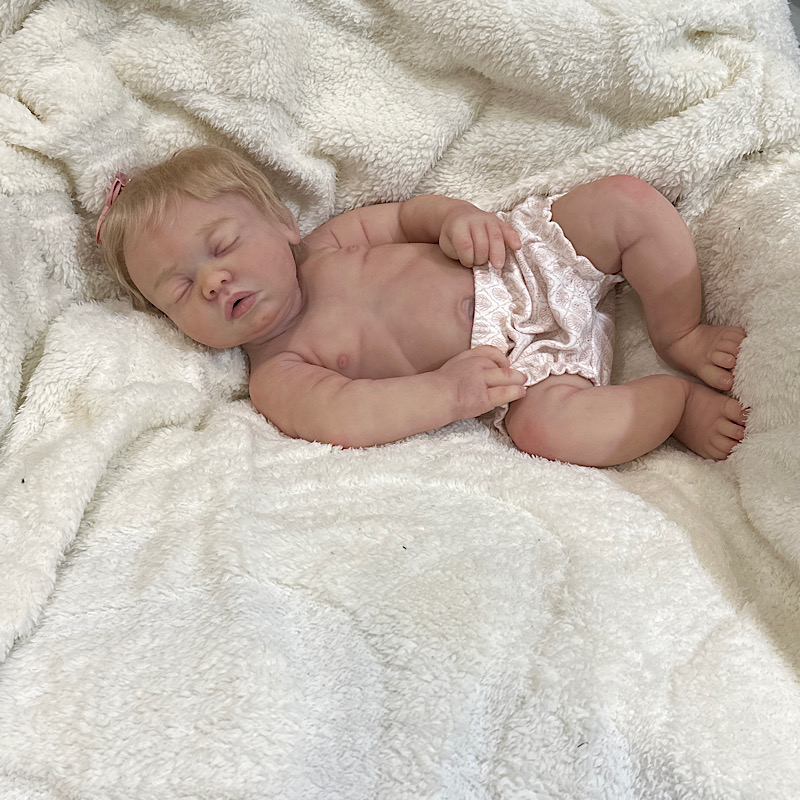 Reborn full body dahlia 19.5 in long 8 lb - Image 3