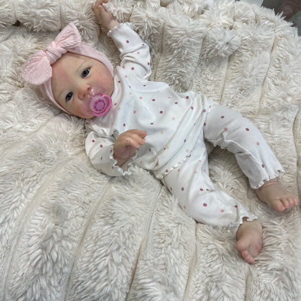 Reborn Riley aleina Peterson girl - Image 4