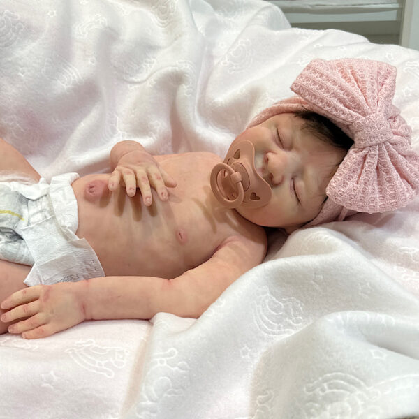 Reborn full body silicone Louise - Image 2