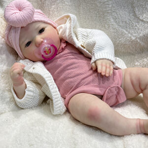 Realborn Lainey open eyes Christmas delivery asap