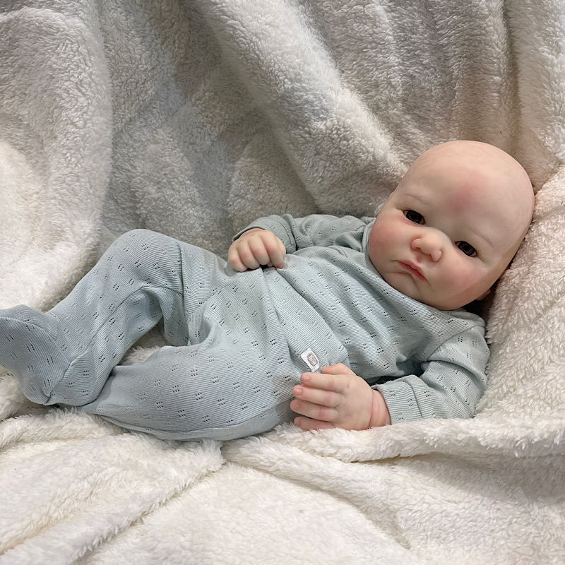 Realborn Landon open eyes - Image 3